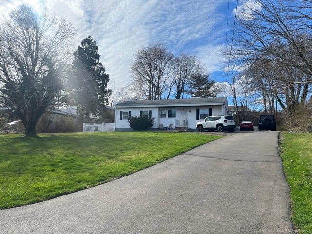 33 Orchard Hill Rd, Branford, CT 06405