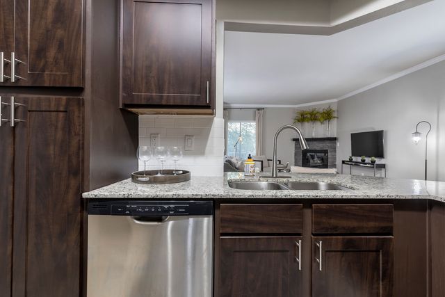 6800 Austin Center Blvd #151, Austin, TX 78731