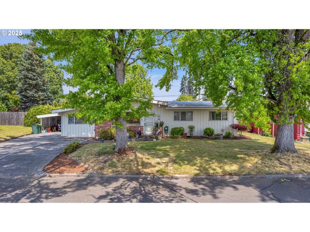 2743 15th Pl, Forest Grove, OR 97116
