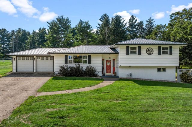 109 Elizabeth Dr, Hillsboro, OH 45133