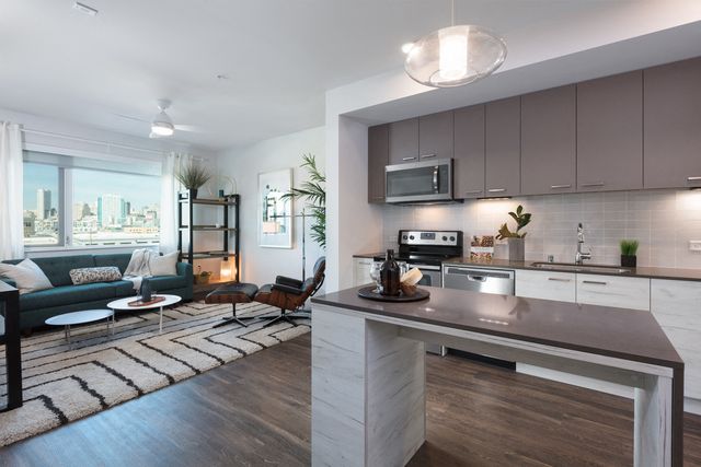 360 Berry St #218, San Francisco, CA 94158