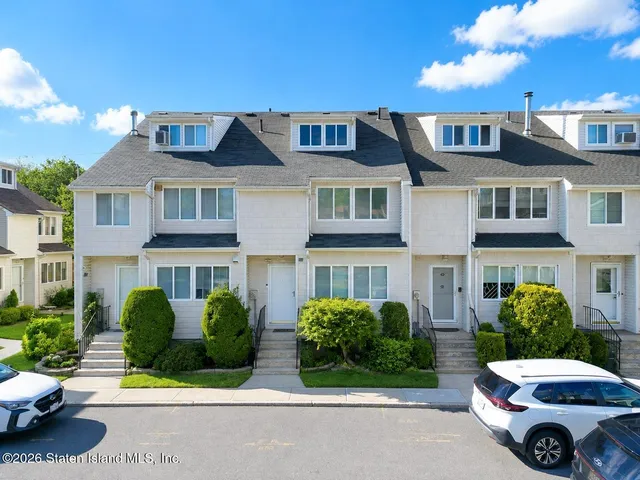 70 Dinsmore St #E, Staten Island, NY 10314