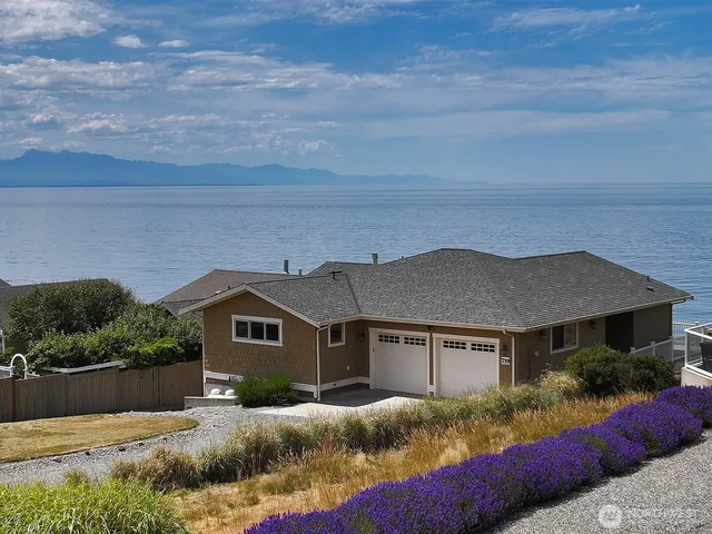 719 Fort Ebey Road, Coupeville, WA 98239