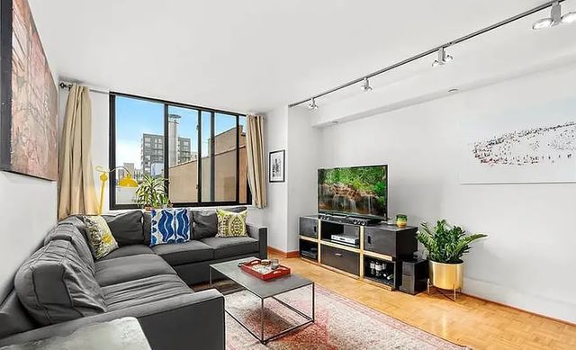 199 Bowery #11D, New York, NY 10002