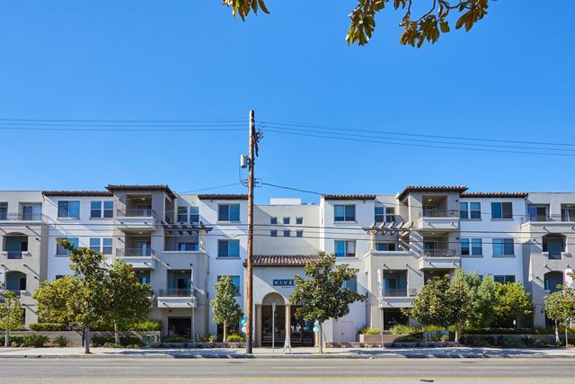 14925 Magnolia Blvd #108, Sherman Oaks, CA 91403