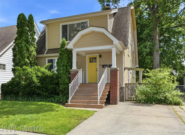 634 E  LEWISTON AVE, FERNDALE, MI 48220