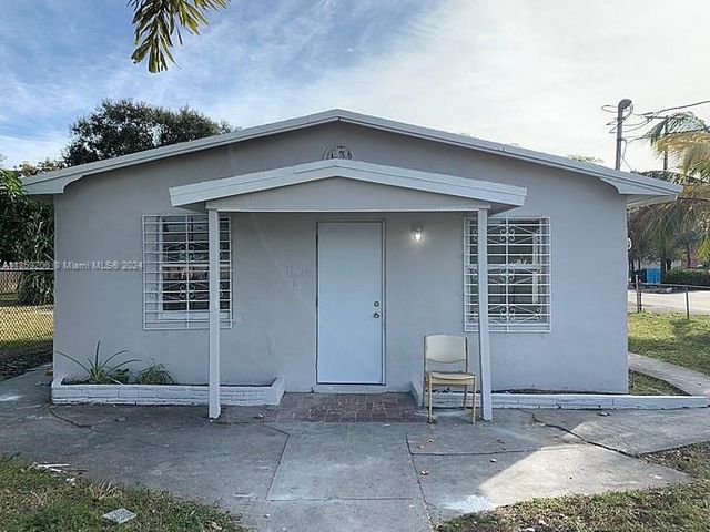 10 NW 28th Way, Fort Lauderdale, FL 33311