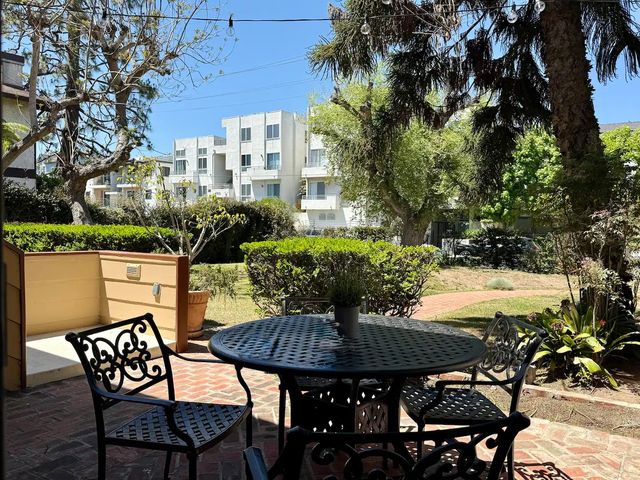 66726686 W  86th Pl #6680, Los Angeles, CA 90045