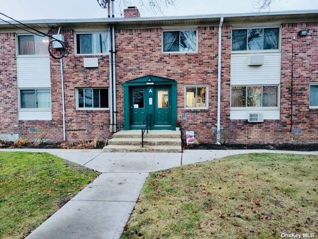 2453 Union UNIT 19A, Islip, NY 11751