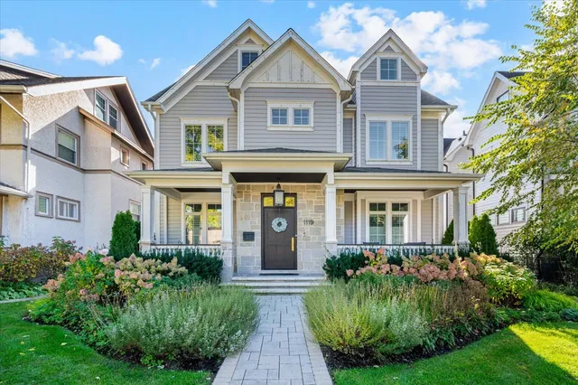 1119 Forest Ave, Wilmette, IL 60091