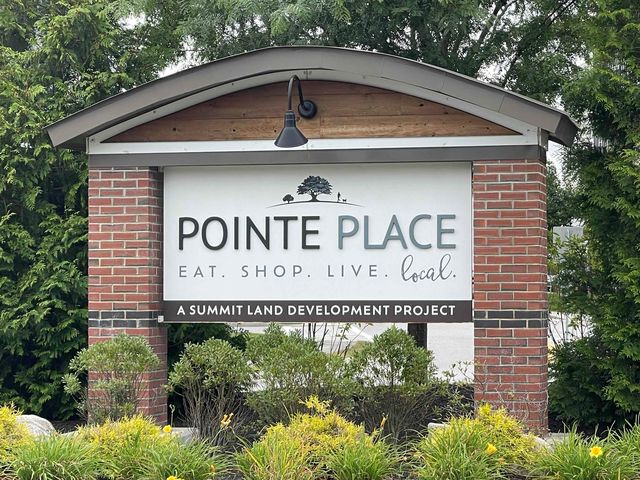 65 Pointe Place UNIT 102, Dover, NH 03820