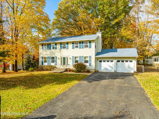 15 Clippership Lane, Waterford, NY 12188