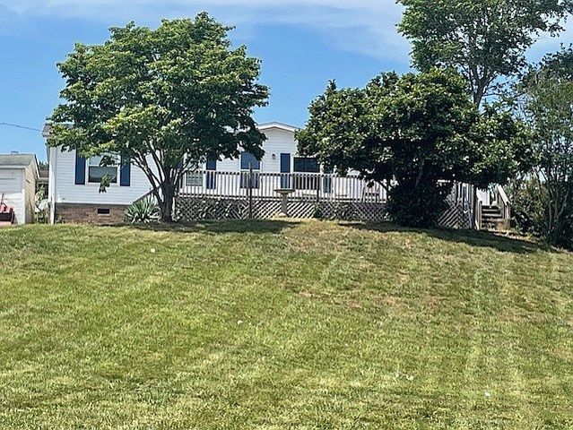 139 Gina Ln, Taylorsville, NC 28681