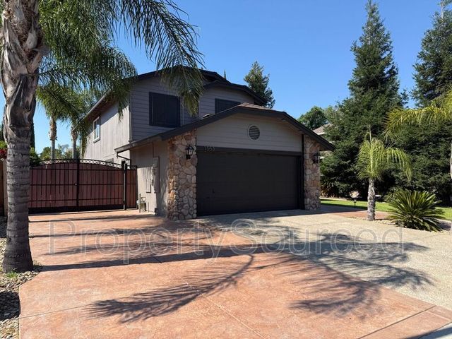 1553 Daniels St, Manteca, CA 95337