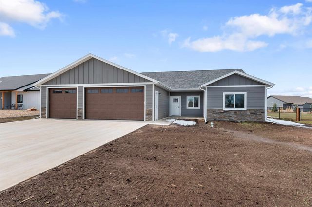 3923 Powder River Ave, Spearfish, SD 57783