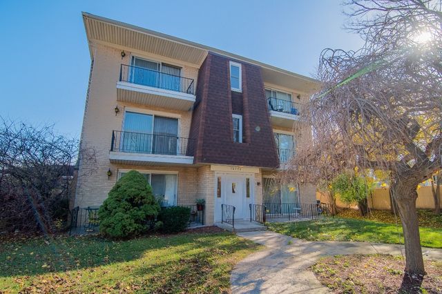16735 Forest Ave #2N, Oak Forest, IL 60452