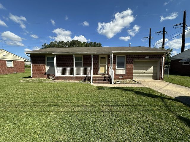 1618 Lexington Dr, Elizabeth City, NC 27909