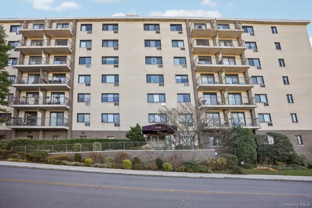 108 Sagamore Road #3E, Tuckahoe, NY 10707