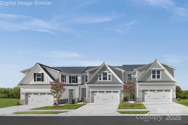 11034 Emerson Landing Dr, Charlotte, NC 28214