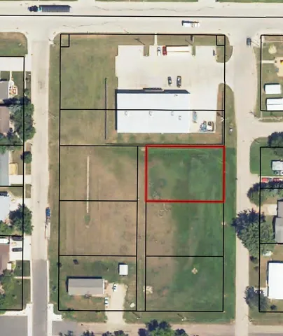 325 9th St, Ipswich, SD 57451