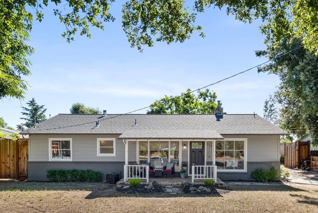 774 Old Orchard Rd, Campbell, CA 95008