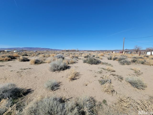 3360 E  2nd St, Silver Springs, NV 89429
