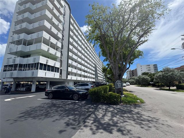 3545 NE 166th St #703, North Miami Beach, FL 33160