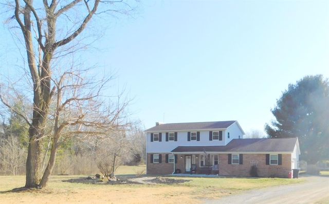 15180 Klein Acres Rd, Moores Hill, IN 47032