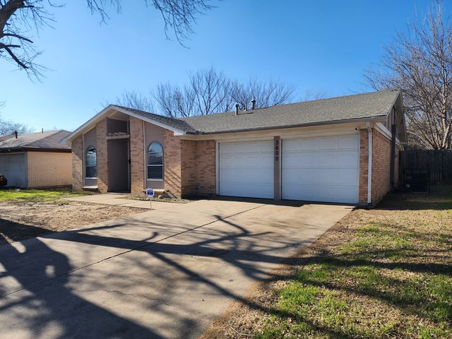 3600 Anglin Dr, Fort Worth, TX 76119