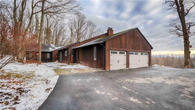 5205 State Route 21, Canandaigua, NY 14424