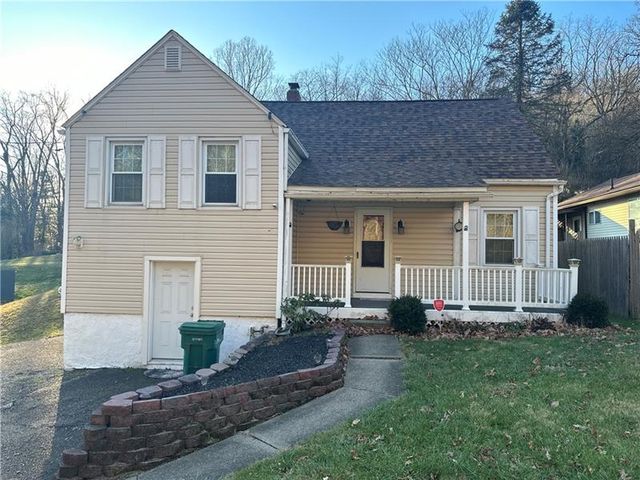 1240 Hancock Ave, Vandergrift, PA 15690