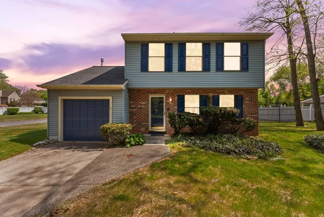3 Westwood Dr, Mantua, NJ 08051