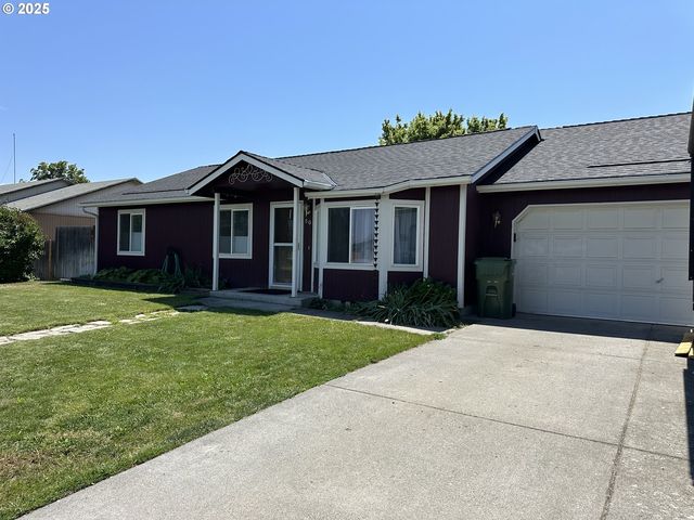 80 NE 15th Ave, Milton Freewater, OR 97862