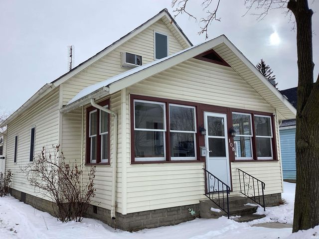 108 N  11th St, Decatur, IN 46733
