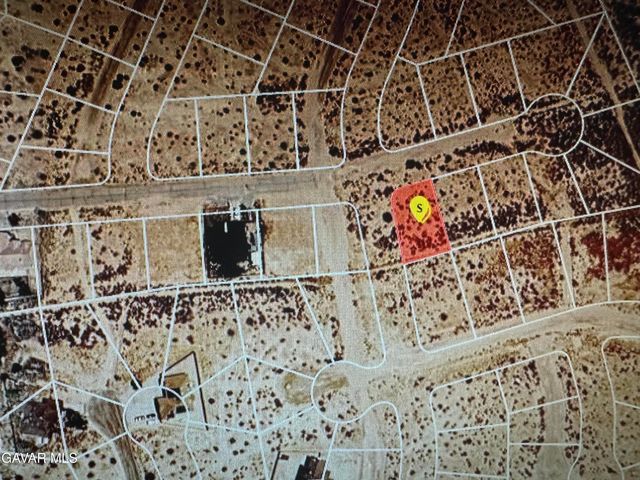 1 Upton Dr, California City, CA 93505