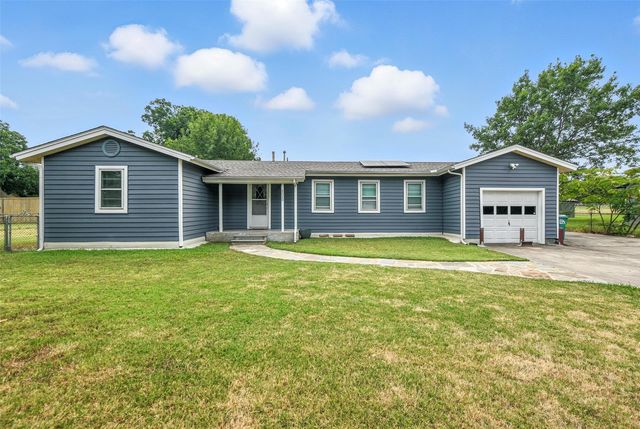 2020 Audra Ln, Denton, TX 76209