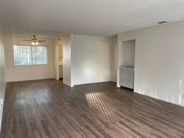 3388 G St #1494111, Merced, CA 95340