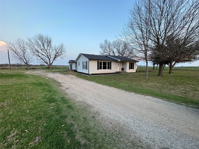 888 County Road 241, Valley View, TX 76272