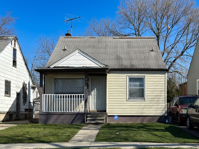 8068 Stahelin Ave, Detroit, MI 48228