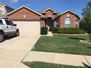8409 Whispering Willow Ln, Fort Worth, TX 76134