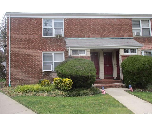 60 Edwards UNIT 1A, Roslyn Heights, NY 11577