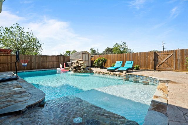 507 Northvalley Dr, Houston, TX 77073