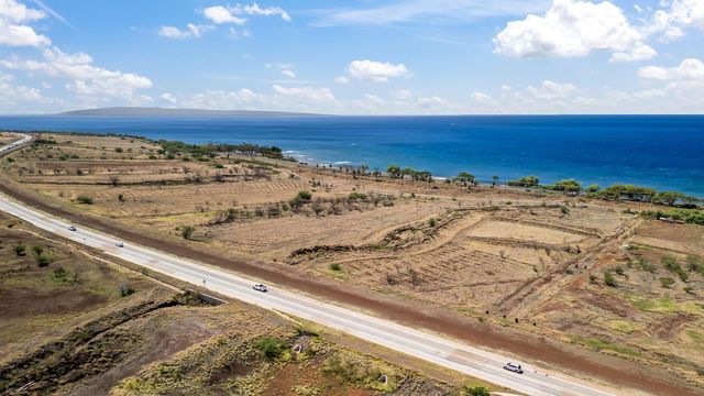 1306 Waianukole St #8, Lahaina, HI 96761