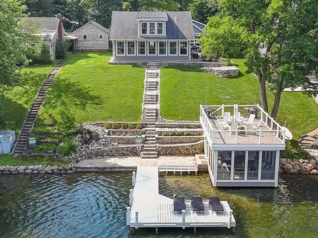 N7627 Pleasant Pt CIRCLE, Elkhorn, WI 53121