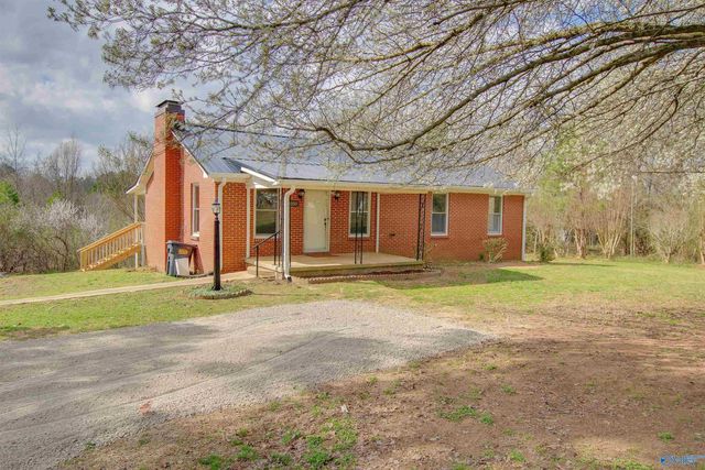 1050 Liberty Rd, Danville, AL 35619