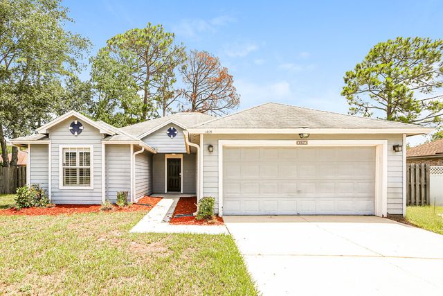 3827 Star Leaf Rd, Jacksonville, FL 32210