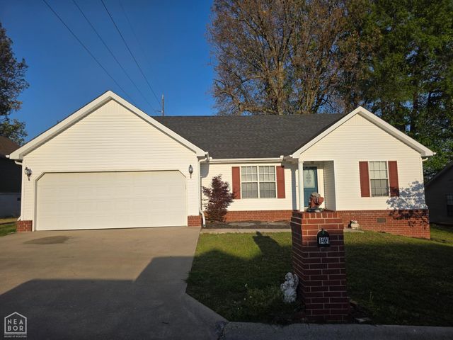 1401 Amanda Ln, Paragould, AR 72450