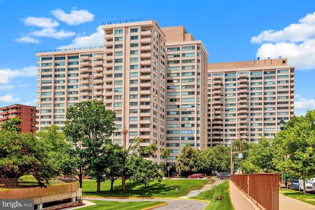 4515 Willard Ave #912S, Chevy Chase, MD 20815