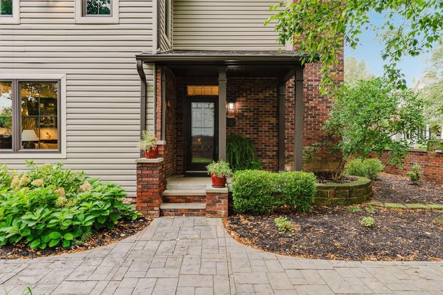 487 E  Beck St, Columbus, OH 43206