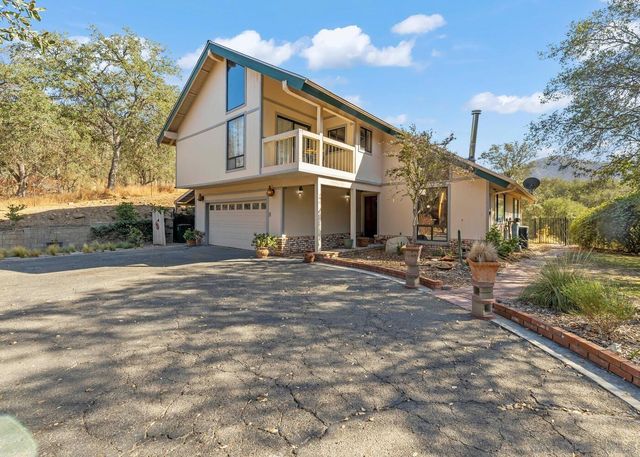 43812 S  Fork Dr, Three Rivers, CA 93271